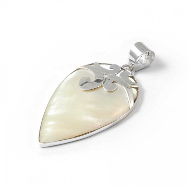 Pendentif en Pointe et Contour d'Argent - BIJOUX ARGENT - Boutique Nirvana