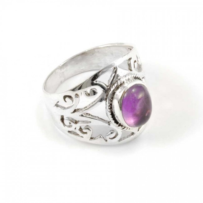 Sterling Silver and Oval Stone Ring - Silver Jewellery - Boutique Nirvana