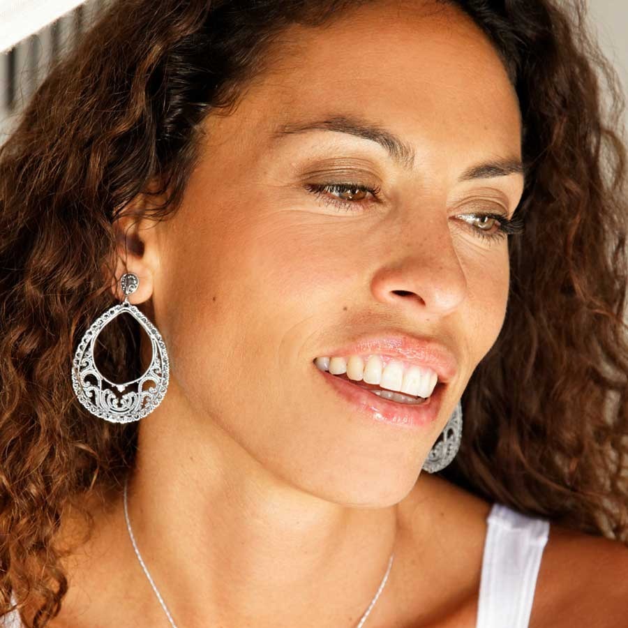 Beautiful Silver Filigree Stud Earrings - Silver Jewellery - Boutique Nirvana