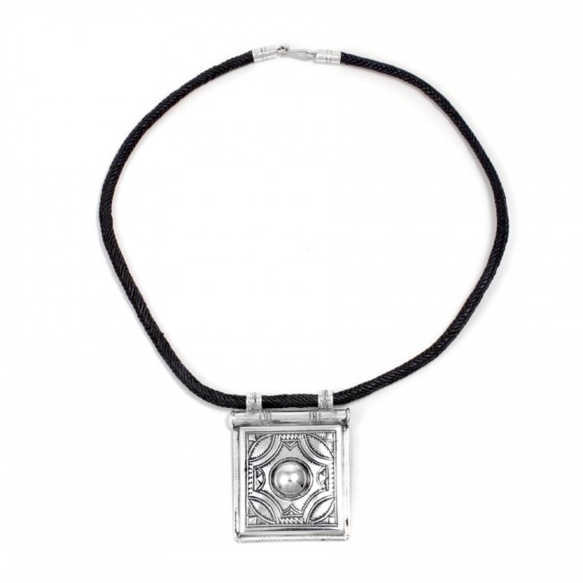 Collier argent Touareg grand pendentif carré - BIJOUX ARGENT - Boutique Nirvana