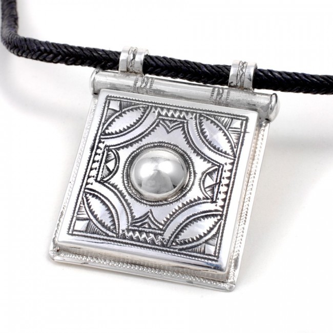 Collier argent Touareg grand pendentif carré - BIJOUX ARGENT - Boutique Nirvana