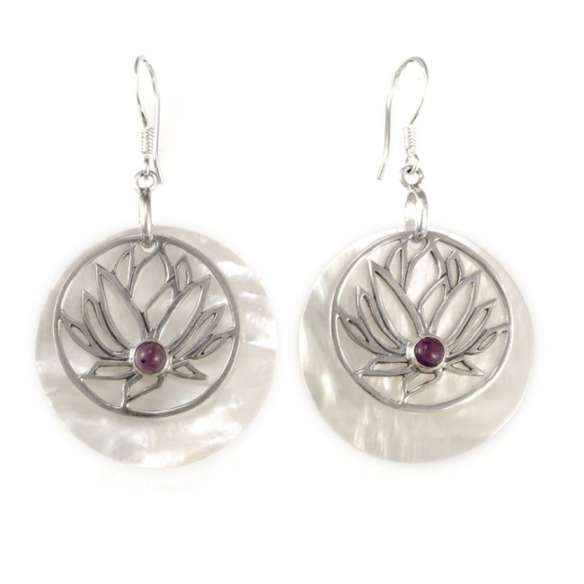 Boucles d'oreilles nacre avec lotus en argent - Silver Jewellery - Boutique Nirvana